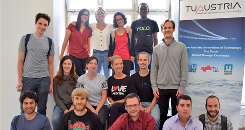 Gruppenfoto mit den 15 TU Austria Summer School Teilnehmer und Teilnehmerinnen.